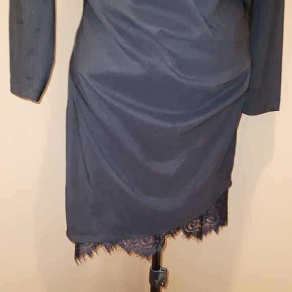 Cbr, black, low cut, dress - Picture 4 of 5